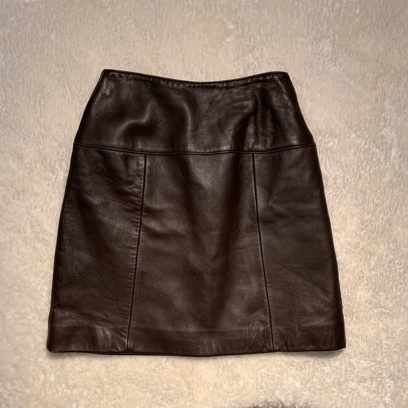 Vintage brown Lord and Taylor leather skirt 🍫 - Picture 1 of 4